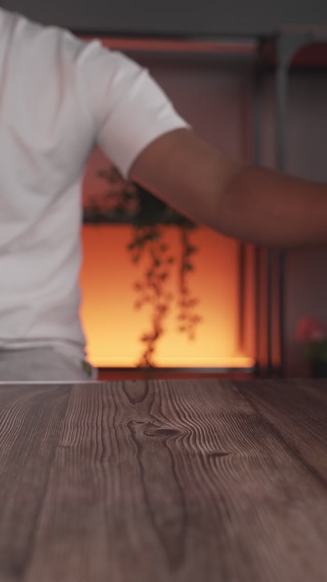 حامل شحن لاسلكي 2 في 1 من Levelo Dualflow