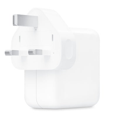 محول طاقة بمنفذ USB-C مزدوج بقوة 35 وات من Apple